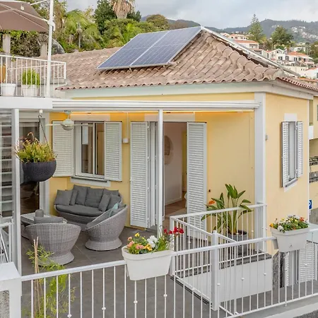 Little Townhouse *