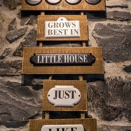 בית נופש Little Townhouse פונשל