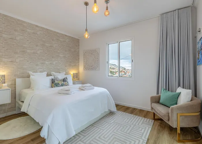 Little Townhouse 別荘 フンシャル