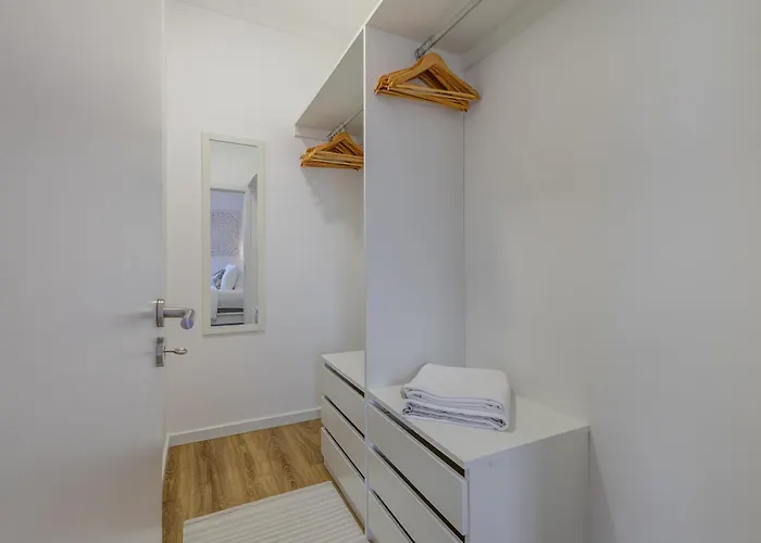 Дом отдыха Little Townhouse Фуншал