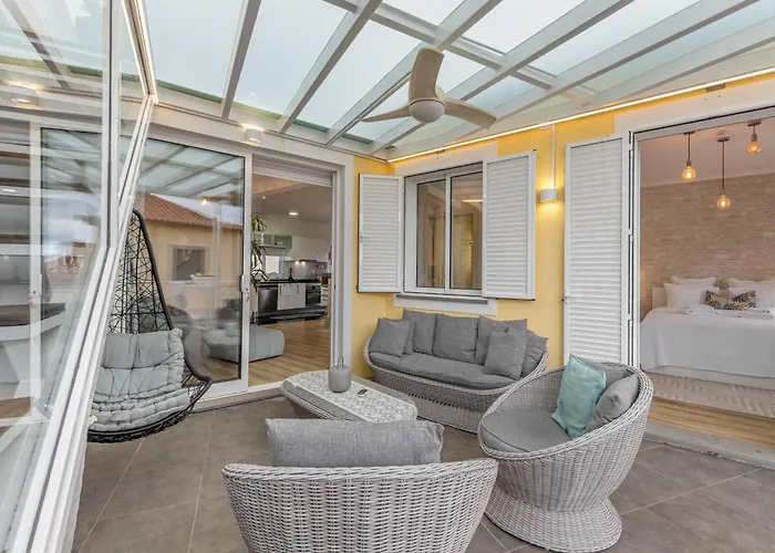 別荘 Little Townhouse *