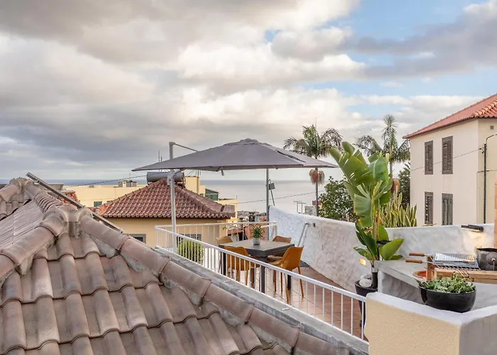 別荘 Little Townhouse フンシャル