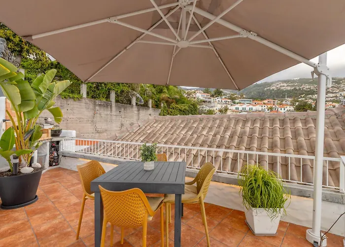 別荘 Little Townhouse *